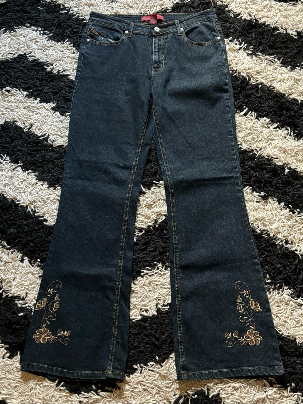 Cosmopolitan Jeanswear Dark Wash Denim Floral Embroidered Mid Rise Wide Leg Jean